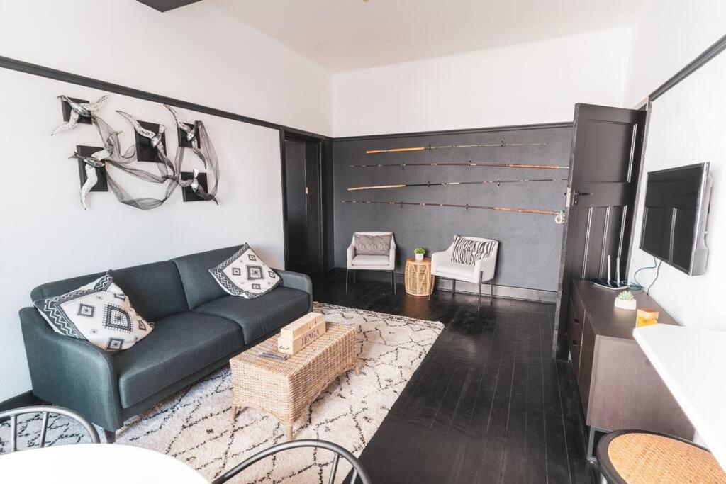 Cozy One-Bedroom In The Heart Of Sea Point ケープタウン エクステリア 写真